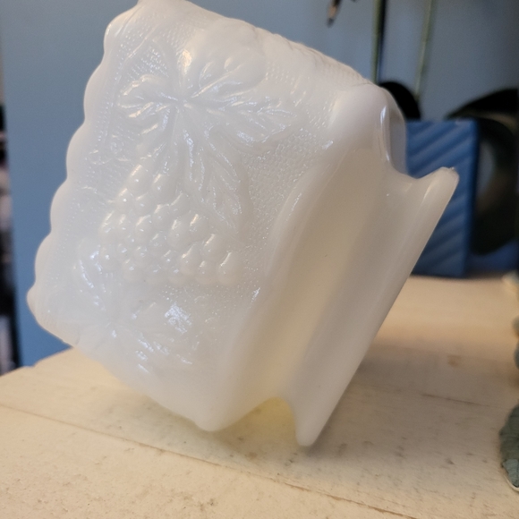 Achor Hocking Square Grape Milk Glass Footes Planter or Decor Dish - Picture 4 of 6